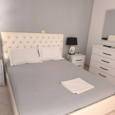 Marinela Apartment Saranda Dış mekan fotoğraf